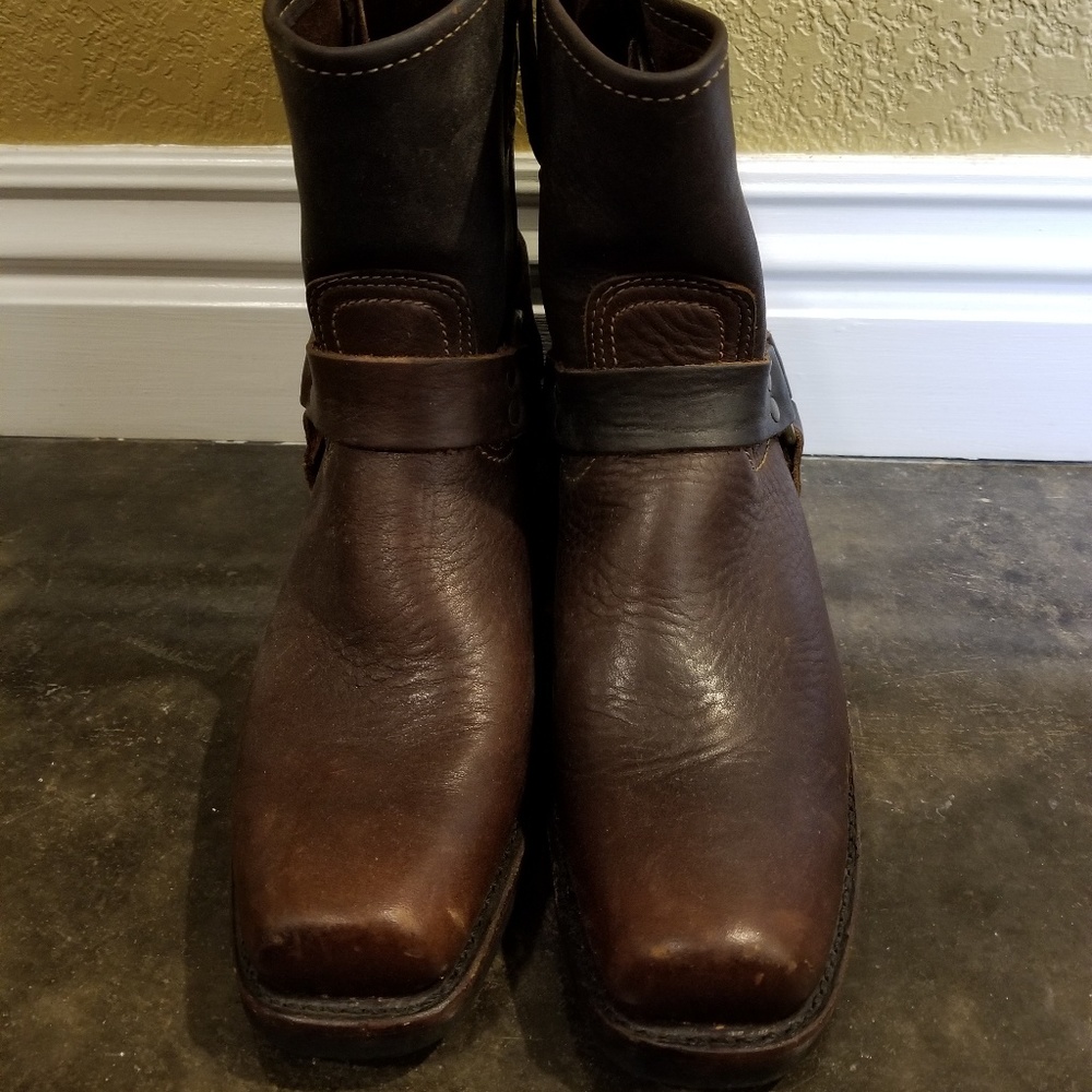 Frye Boots Harness 8R